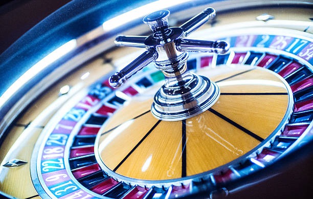 Mobile interface showing Speed Roulette chip placement and table limits on dalang toto